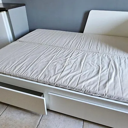 Meuble-juan Pins-logt3 アパート